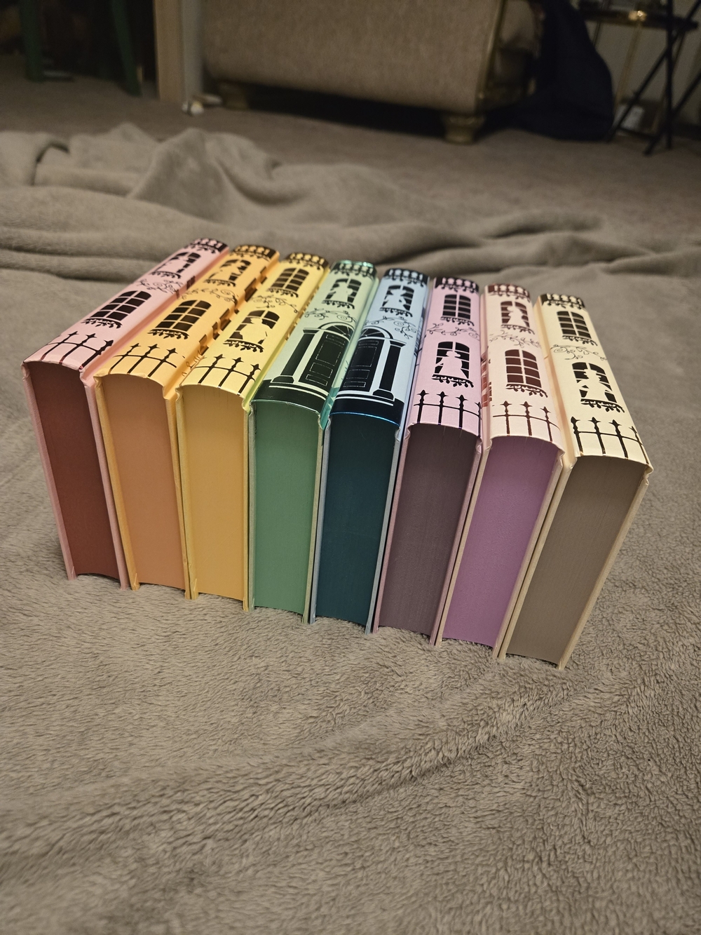 Julia Quinn Bridgerton Set - Illumicrate First Edition Run - Picture 3 of 4